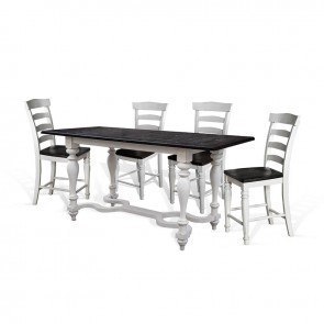 Carriage House Friendship Dining Set